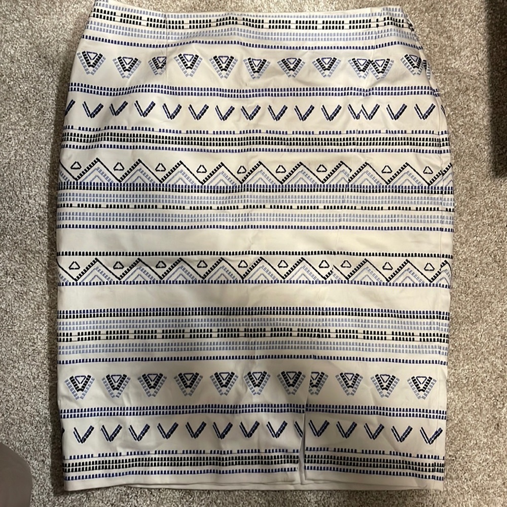 WHBM white midi pencil skirt with details